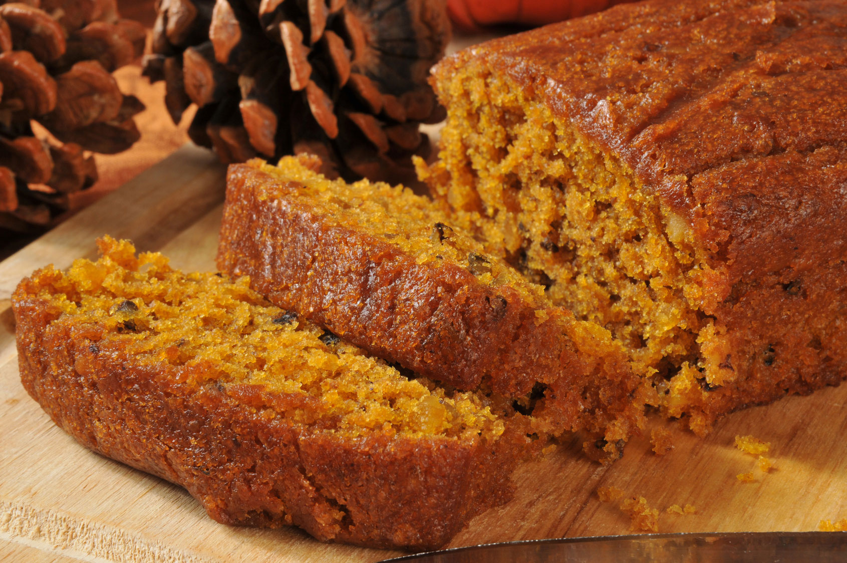 Flavorful Fall Recipe: Pumpkin Apple Bread