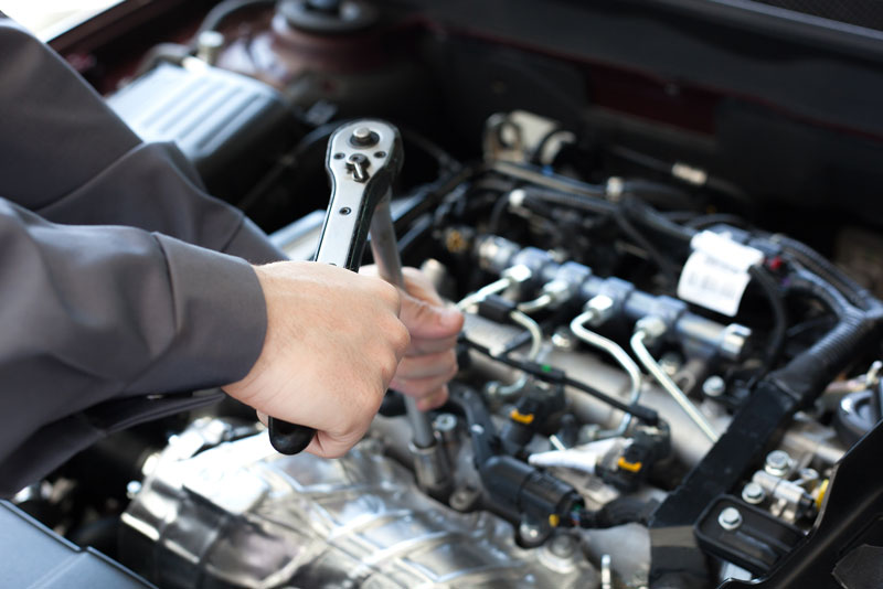 Find the Right Mechanic & Protect Your Car with Auto Insurance in Long Beach, CA
