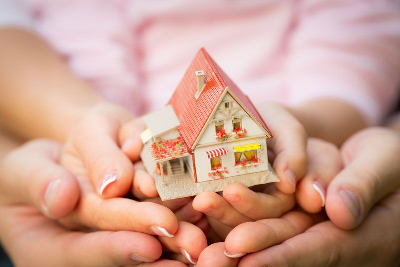 Home Insurance and Home Warranties: What’s the Difference?